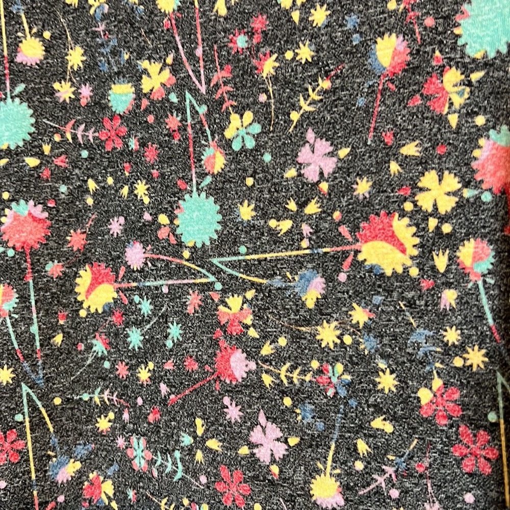 Lularoe Perfect T - Picture 2 of 3